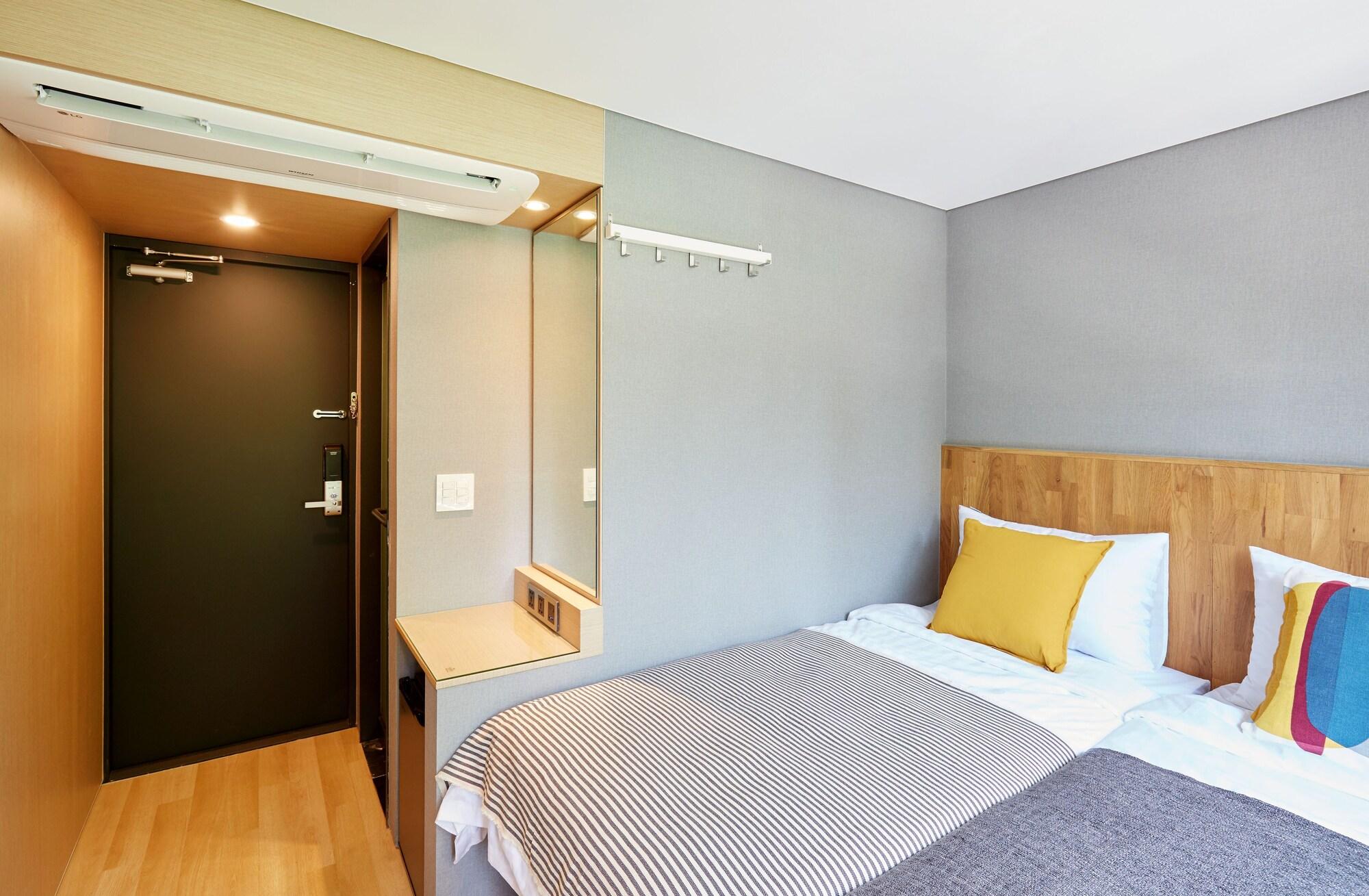 Hostel Cleo Seoul Hongdae Ngoại thất bức ảnh