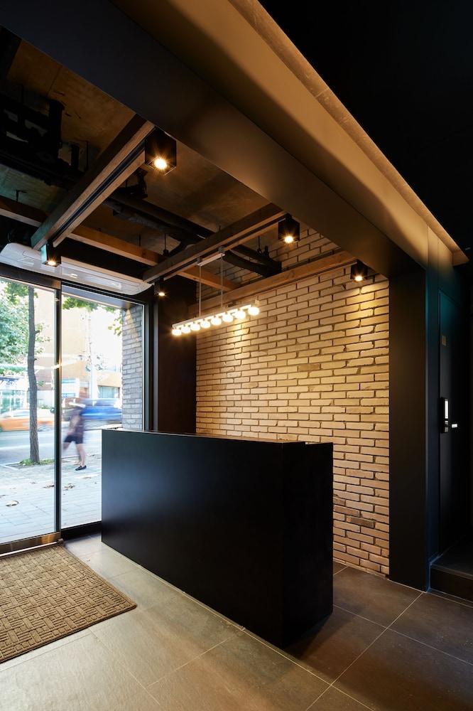 Hostel Cleo Seoul Hongdae Ngoại thất bức ảnh