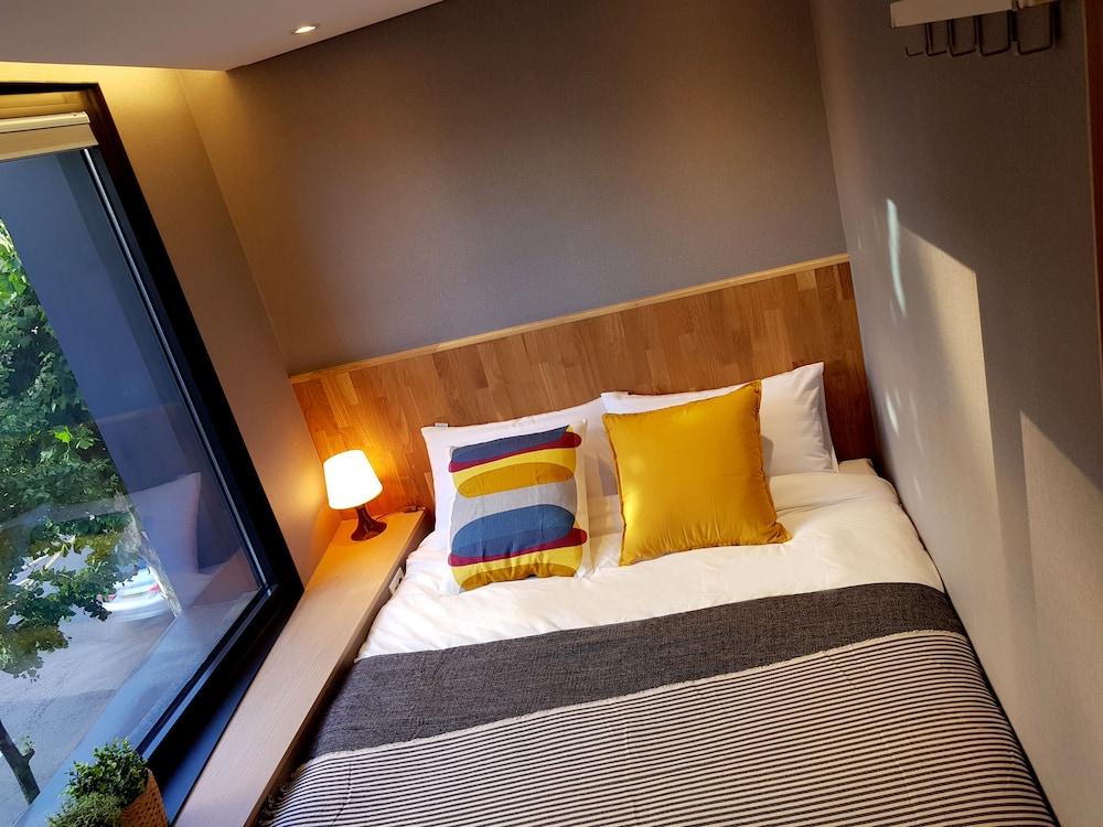 Hostel Cleo Seoul Hongdae Ngoại thất bức ảnh