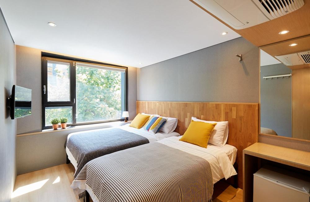 Hostel Cleo Seoul Hongdae Ngoại thất bức ảnh