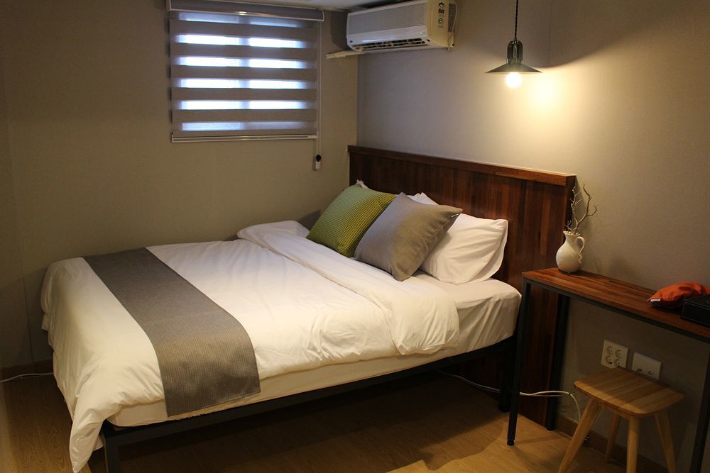 Hostel Cleo Seoul Hongdae Ngoại thất bức ảnh
